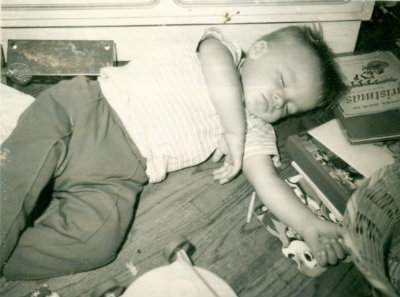 David III asleep as a young child